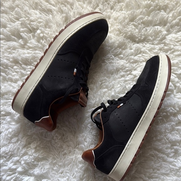 ALLEN EDMONDS- Port Washington 1922 - Size 10 Men's Black and Brown Snea… - Picture 2 of 8